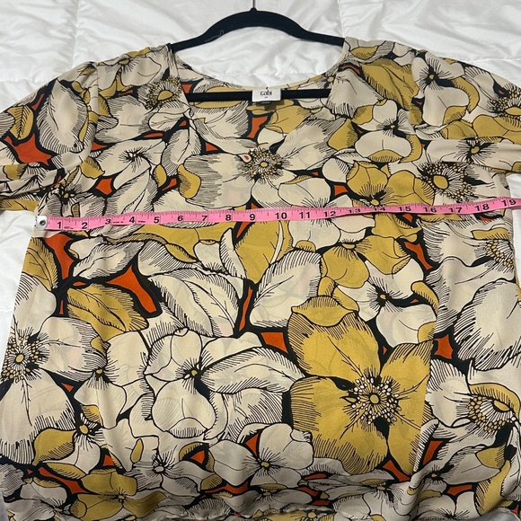 Cabi Sequel Blouse - Picture 2 of 4